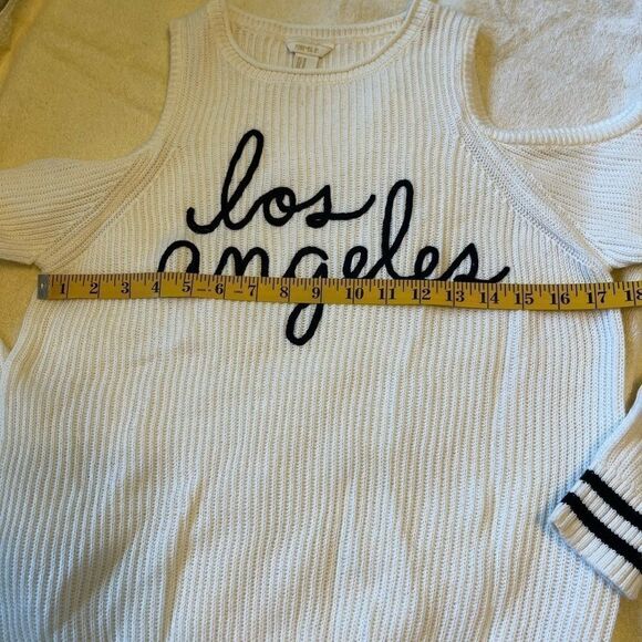3/$25 FOREVER 21 Los Angeles Cold Shoulder Sweater.Sz M - Picture 13 of 14
